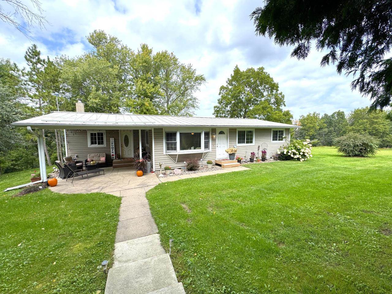 E6924 Nyhus ROAD, Westby, WI 54667