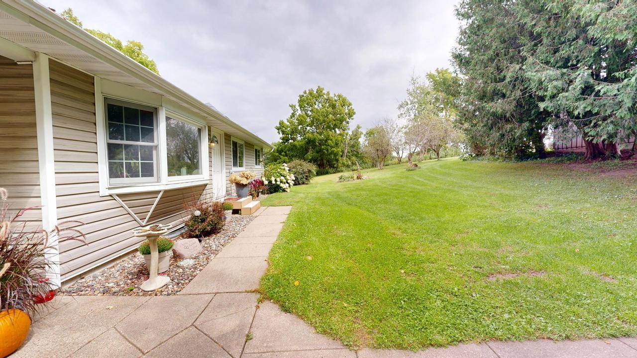 E6924 Nyhus ROAD, Westby, WI 54667