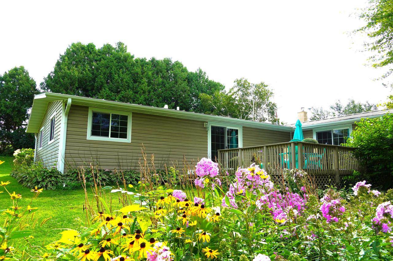 E6924 Nyhus ROAD, Westby, WI 54667