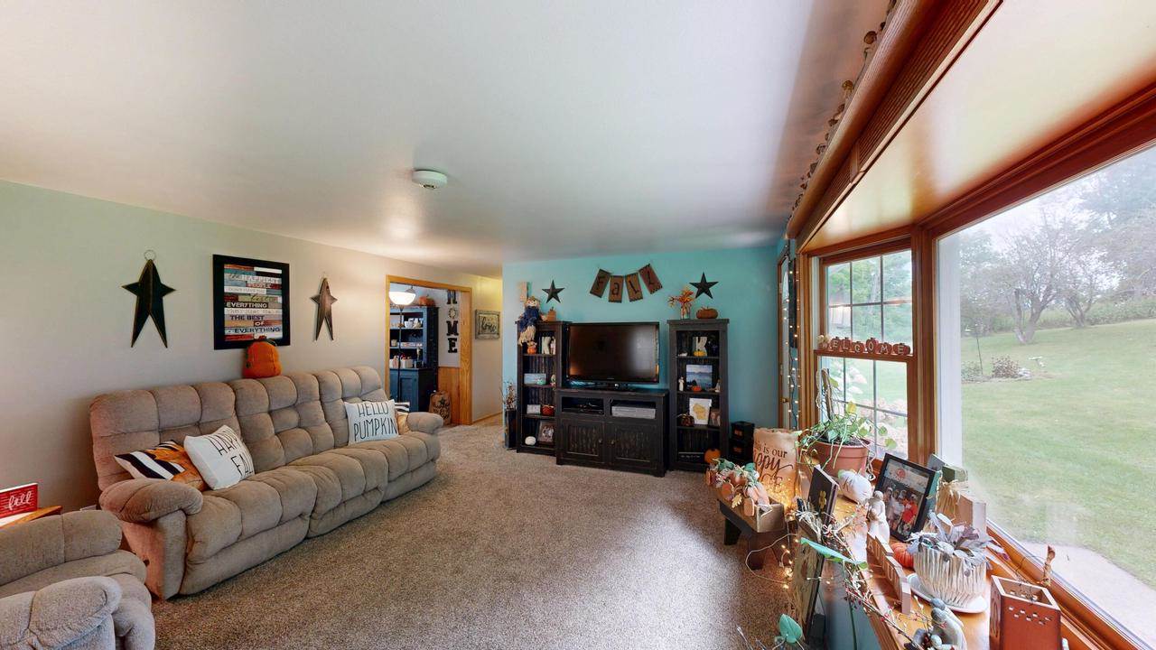 E6924 Nyhus ROAD, Westby, WI 54667