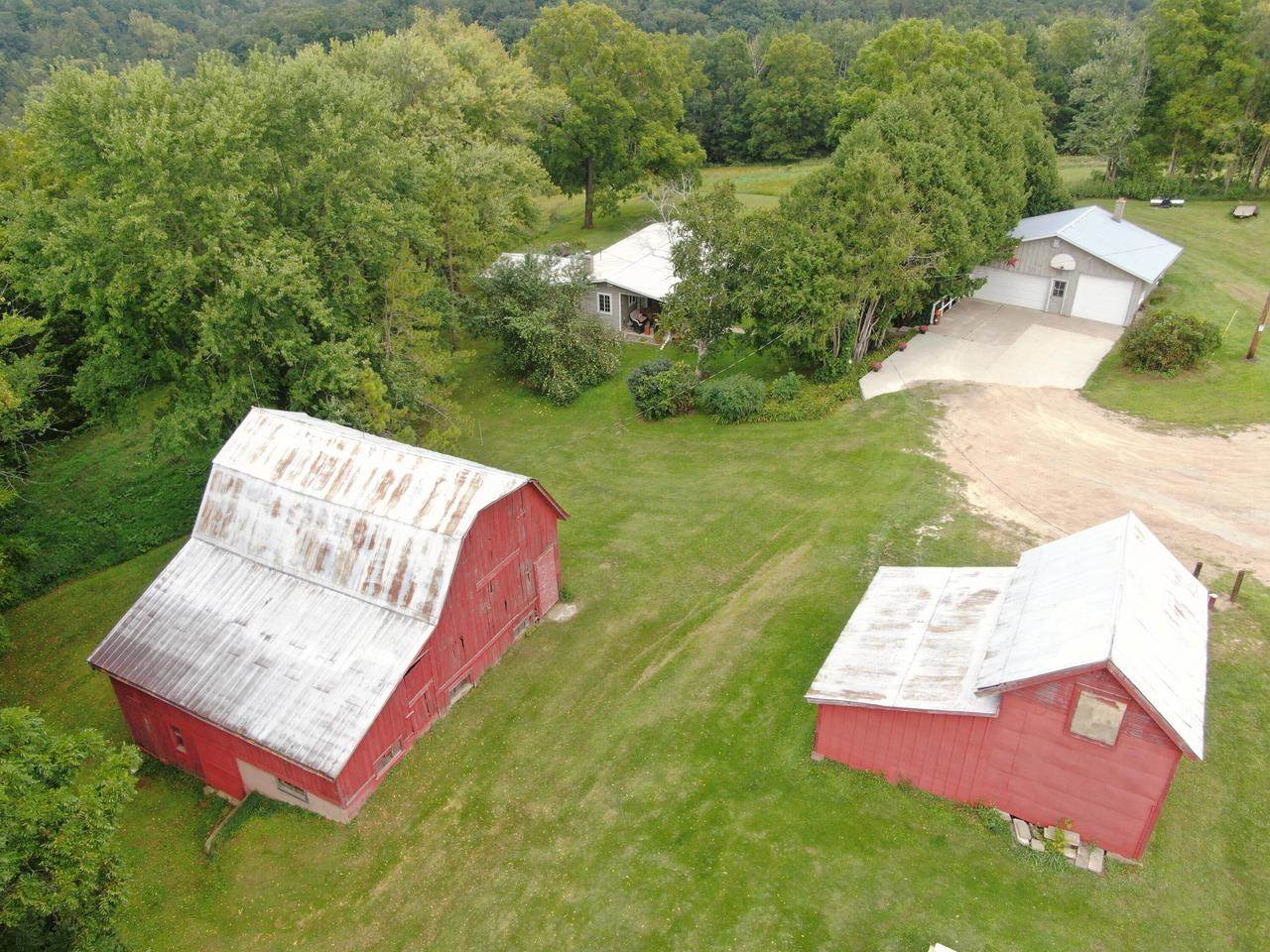 E6924 Nyhus ROAD, Westby, WI 54667