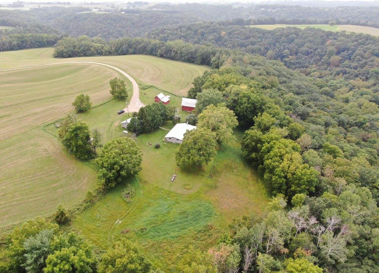 E6924 Nyhus ROAD, Westby, WI 54667