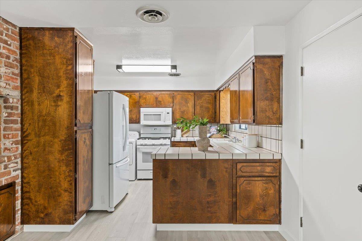 2440 40th Avenue, Sacramento, CA 95822