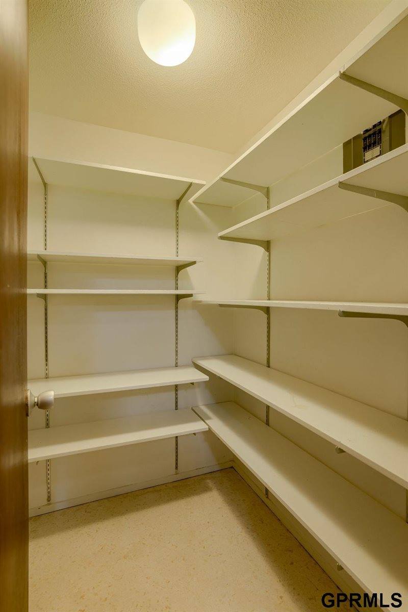 3702 Jackson Street, Omaha, NE 68105