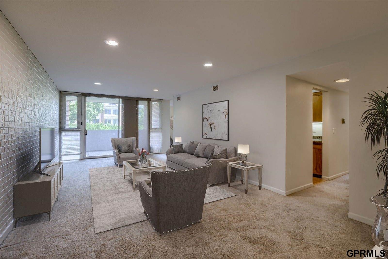 3702 Jackson Street, Omaha, NE 68105