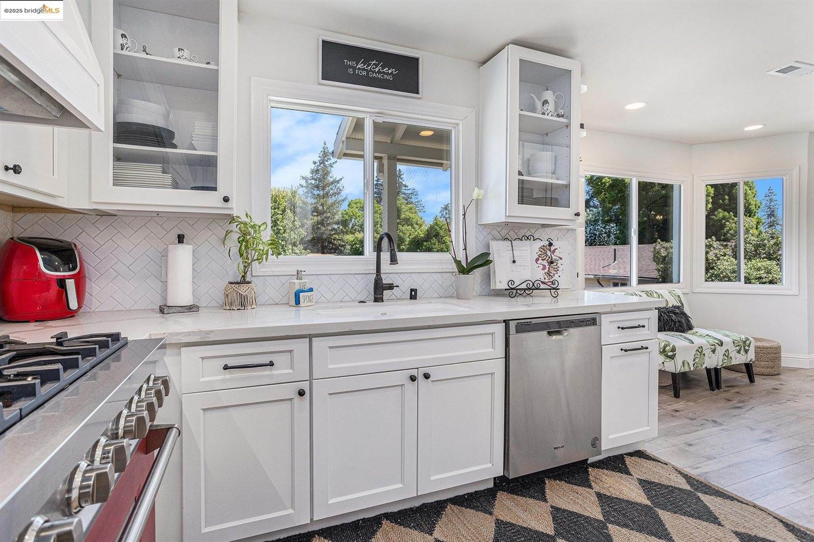 1828 Clayton Way, Concord, CA 94519