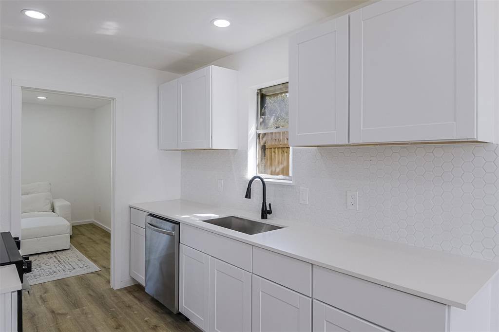 13050 Glenside Drive, Farmers Branch, TX 75234