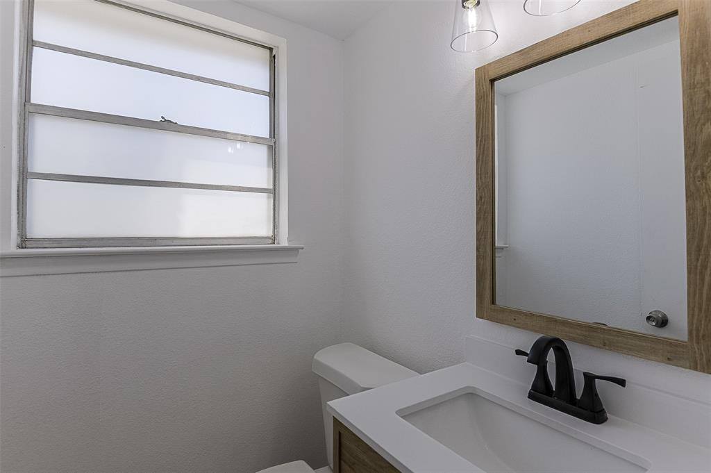 13050 Glenside Drive, Farmers Branch, TX 75234