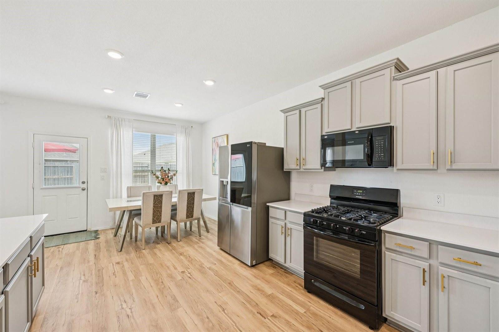 18479 Running Shadow Court, Hockley, TX 77447