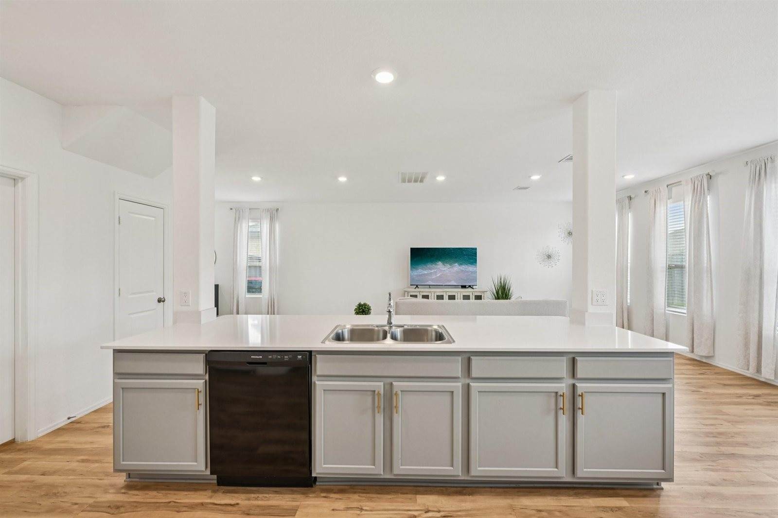 18479 Running Shadow Court, Hockley, TX 77447