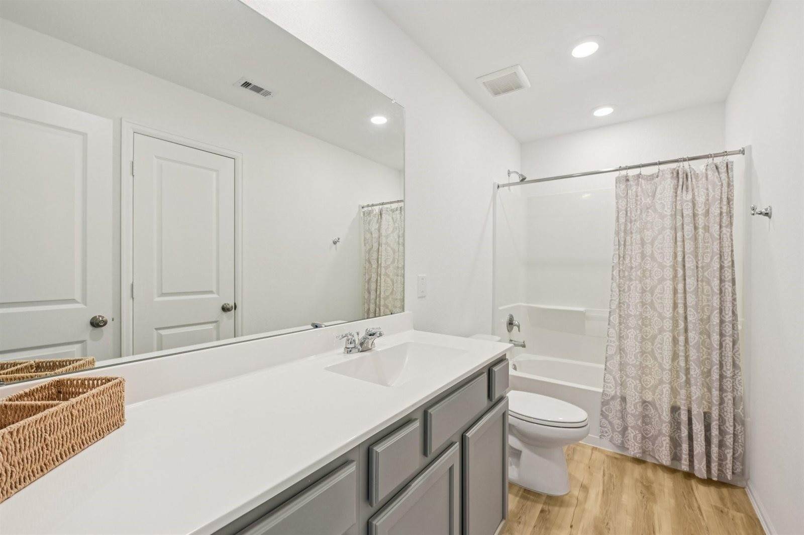 18479 Running Shadow Court, Hockley, TX 77447