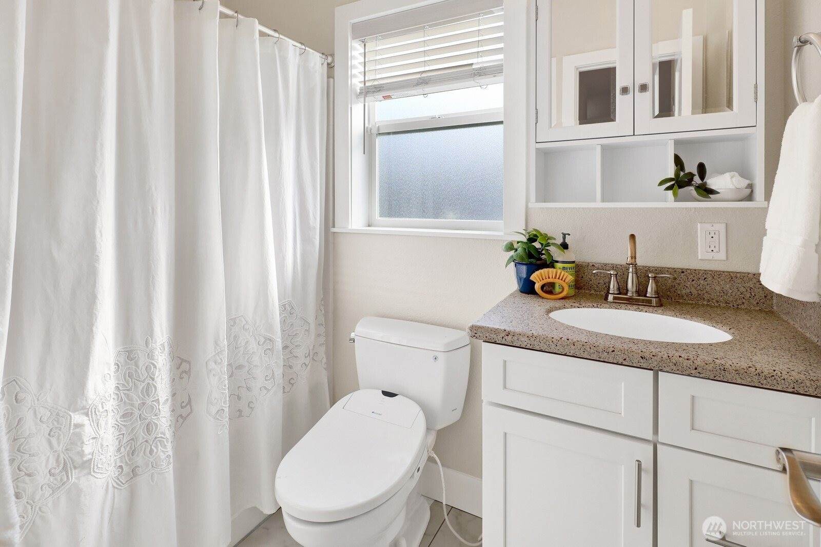 3240 Douglas Road, Ferndale, WA 98248