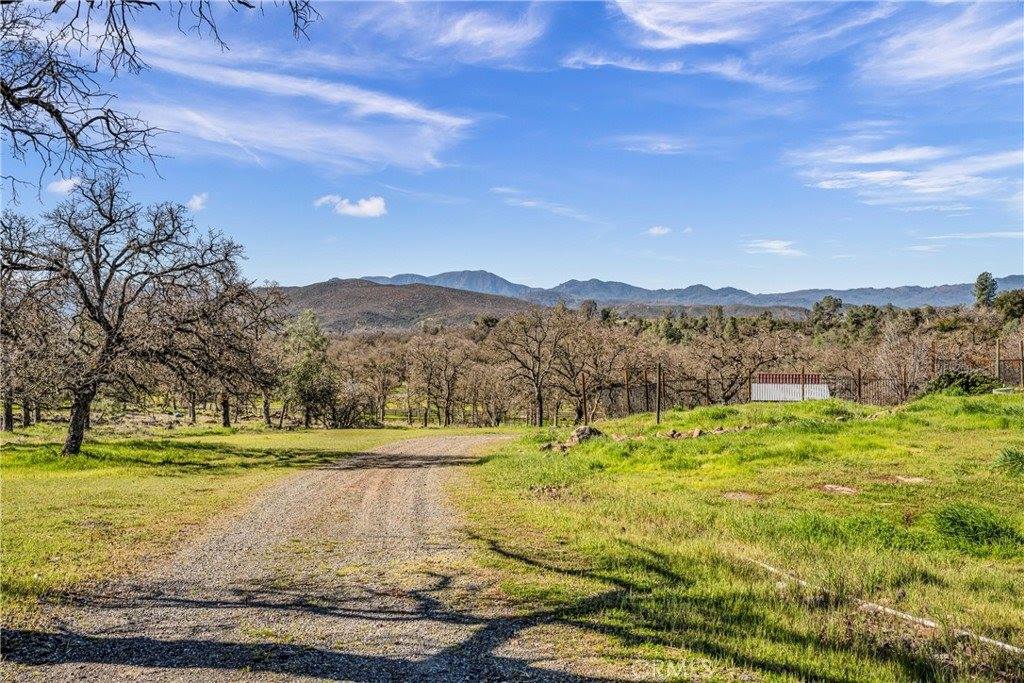 21054 Yankee Valley Road, Hidden Valley Lake, CA 95467