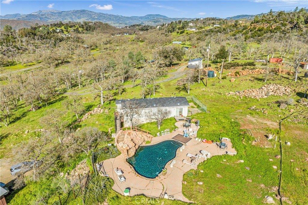 21054 Yankee Valley Road, Hidden Valley Lake, CA 95467