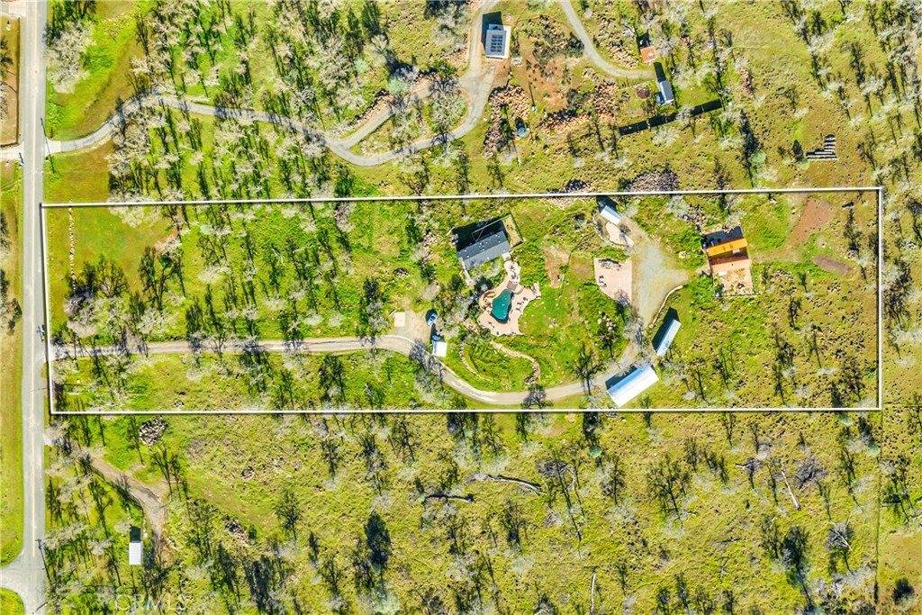 21054 Yankee Valley Road, Hidden Valley Lake, CA 95467