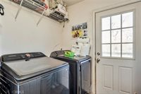 21054 Yankee Valley Road, Hidden Valley Lake, CA 95467