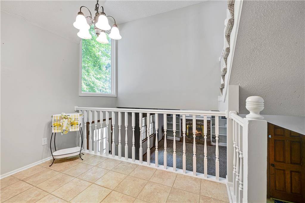 14424 West 84th Terrace, Lenexa, KS 66215