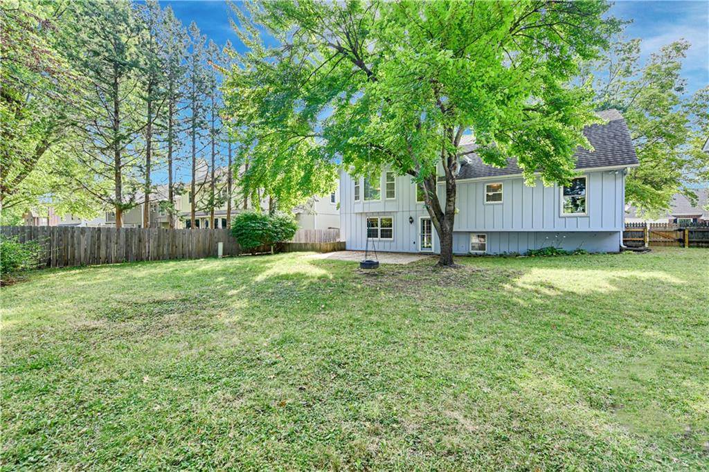 14424 West 84th Terrace, Lenexa, KS 66215