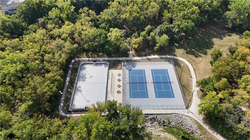 14424 West 84th Terrace, Lenexa, KS 66215