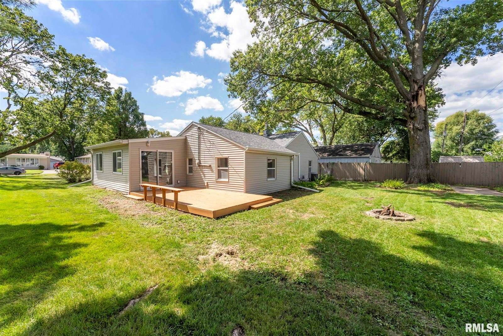 4223 18TH Avenue, Moline, IL 61265