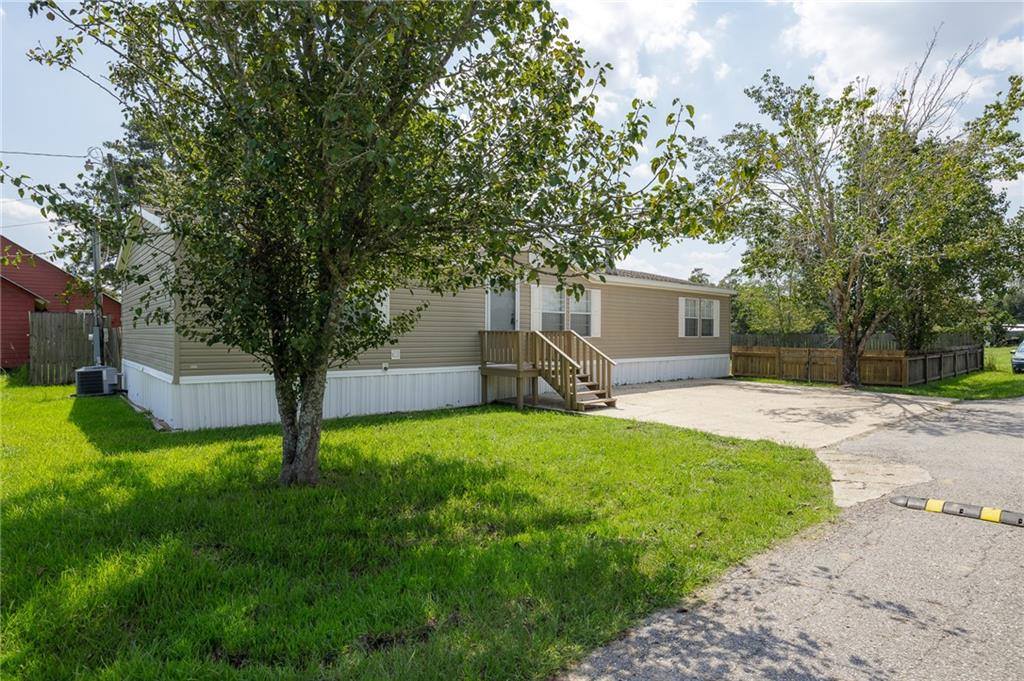 14437 Hwy 431, Saint Amant, LA 70774