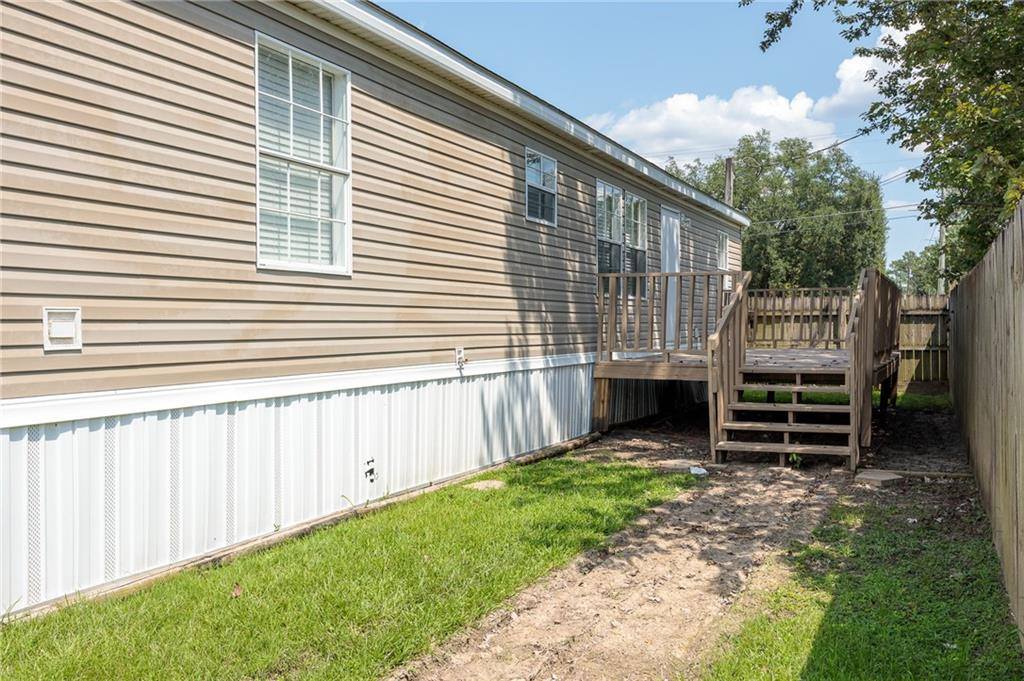 14437 Hwy 431, Saint Amant, LA 70774