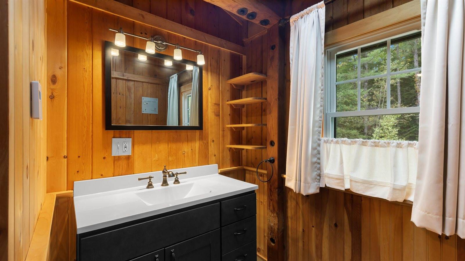 303 Lower Dedham Road, Holden, ME 04429