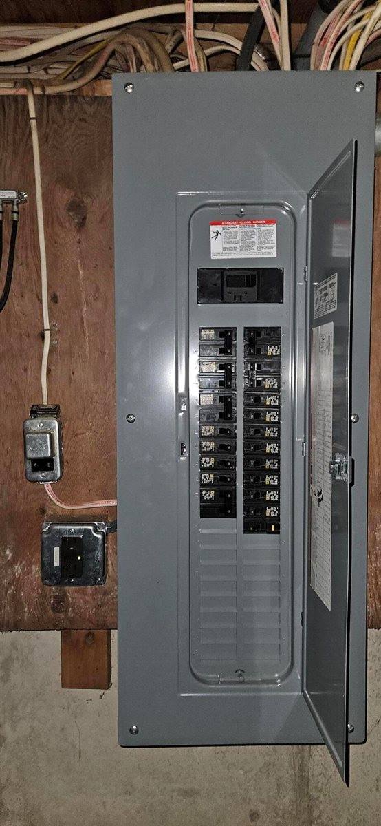 303 Lower Dedham Road, Holden, ME 04429