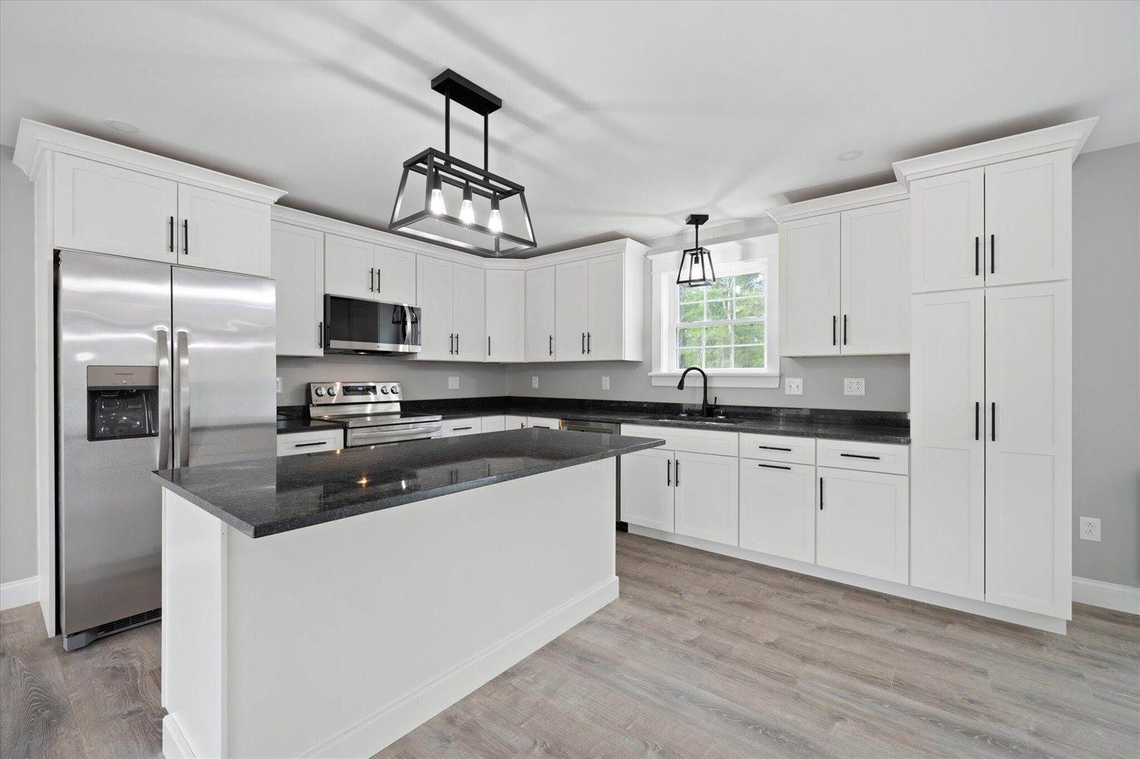 649 Streamside Avenue, Hermon, ME 04401