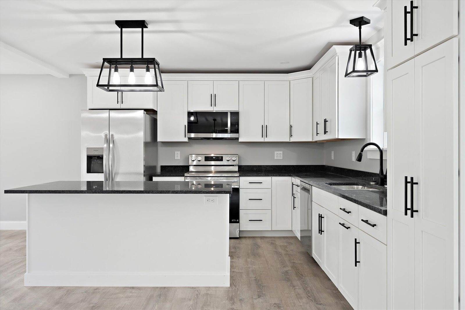 649 Streamside Avenue, Hermon, ME 04401