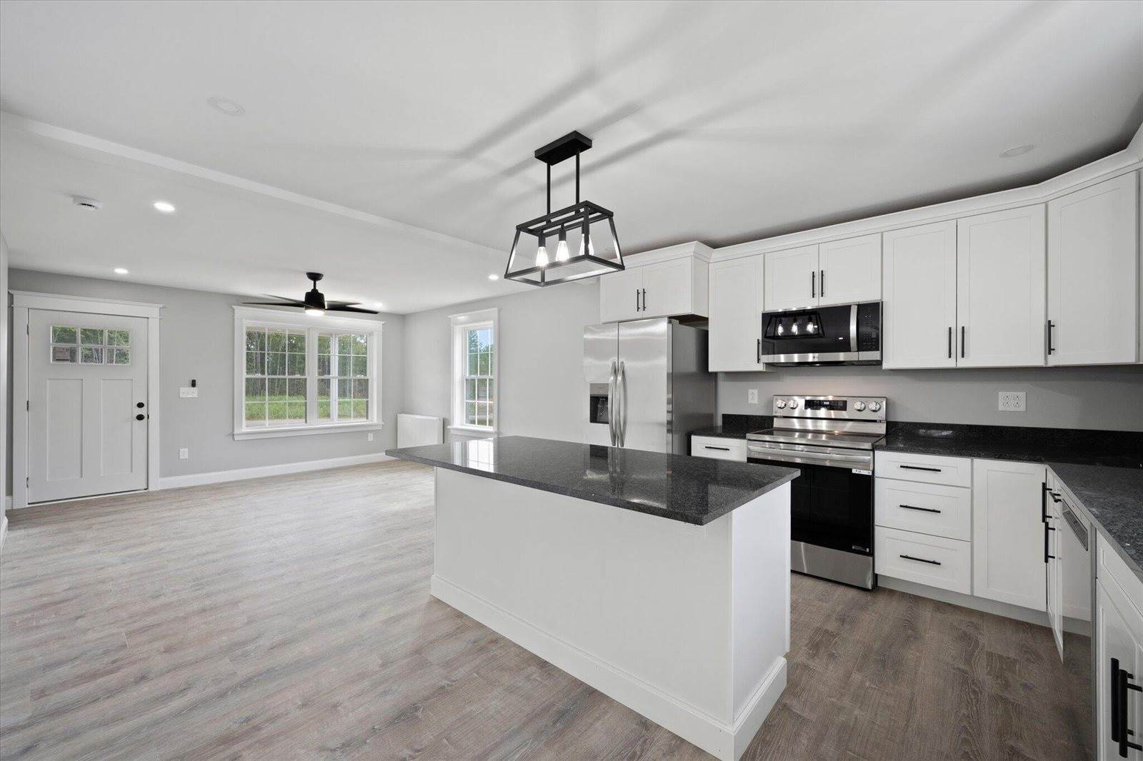 649 Streamside Avenue, Hermon, ME 04401