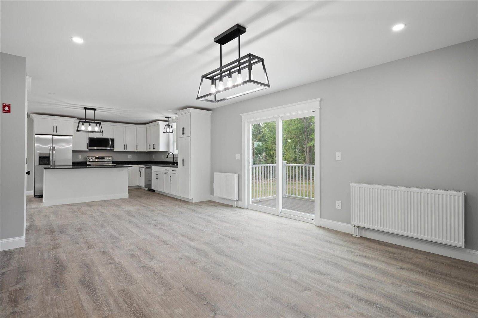 649 Streamside Avenue, Hermon, ME 04401