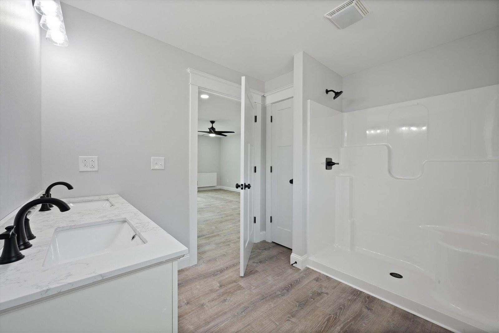 649 Streamside Avenue, Hermon, ME 04401