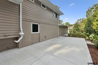 9334 Spring Street, Omaha, NE 68124