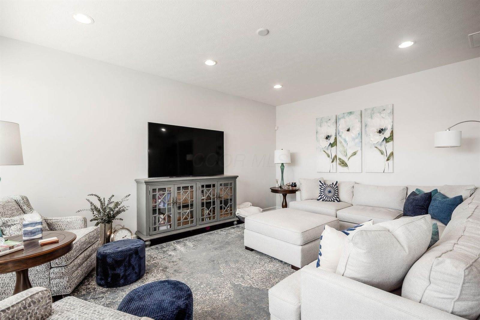 6727 Cat Singer Circle South, Hilliard, OH 43026