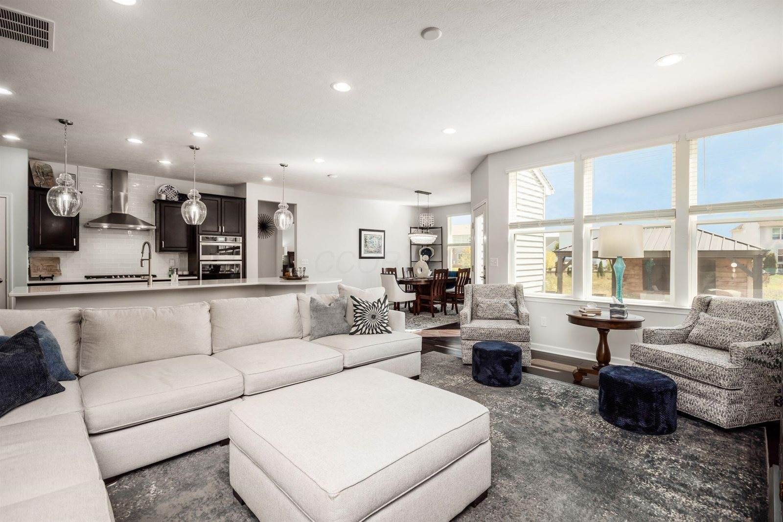 6727 Cat Singer Circle South, Hilliard, OH 43026