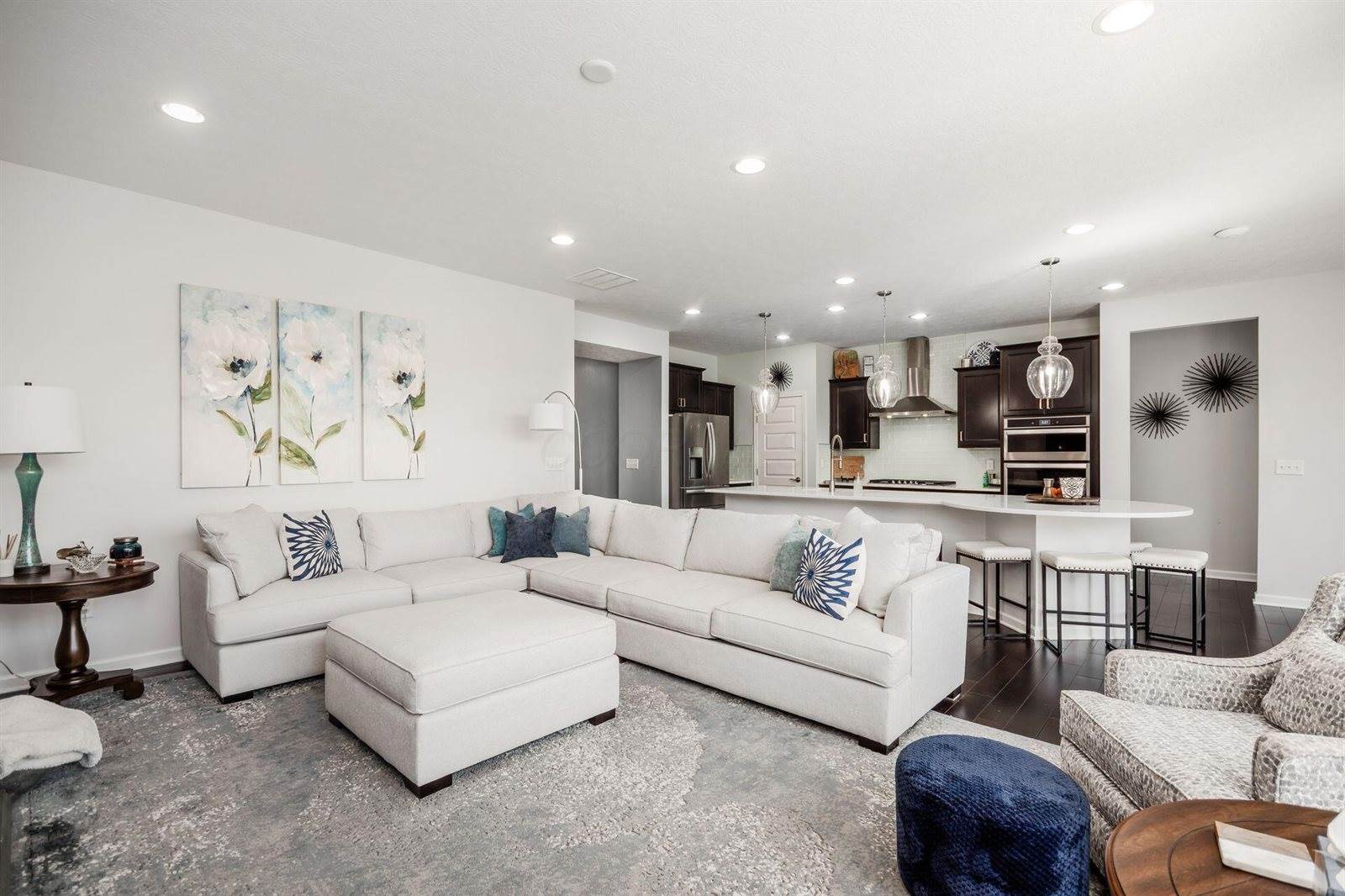 6727 Cat Singer Circle South, Hilliard, OH 43026