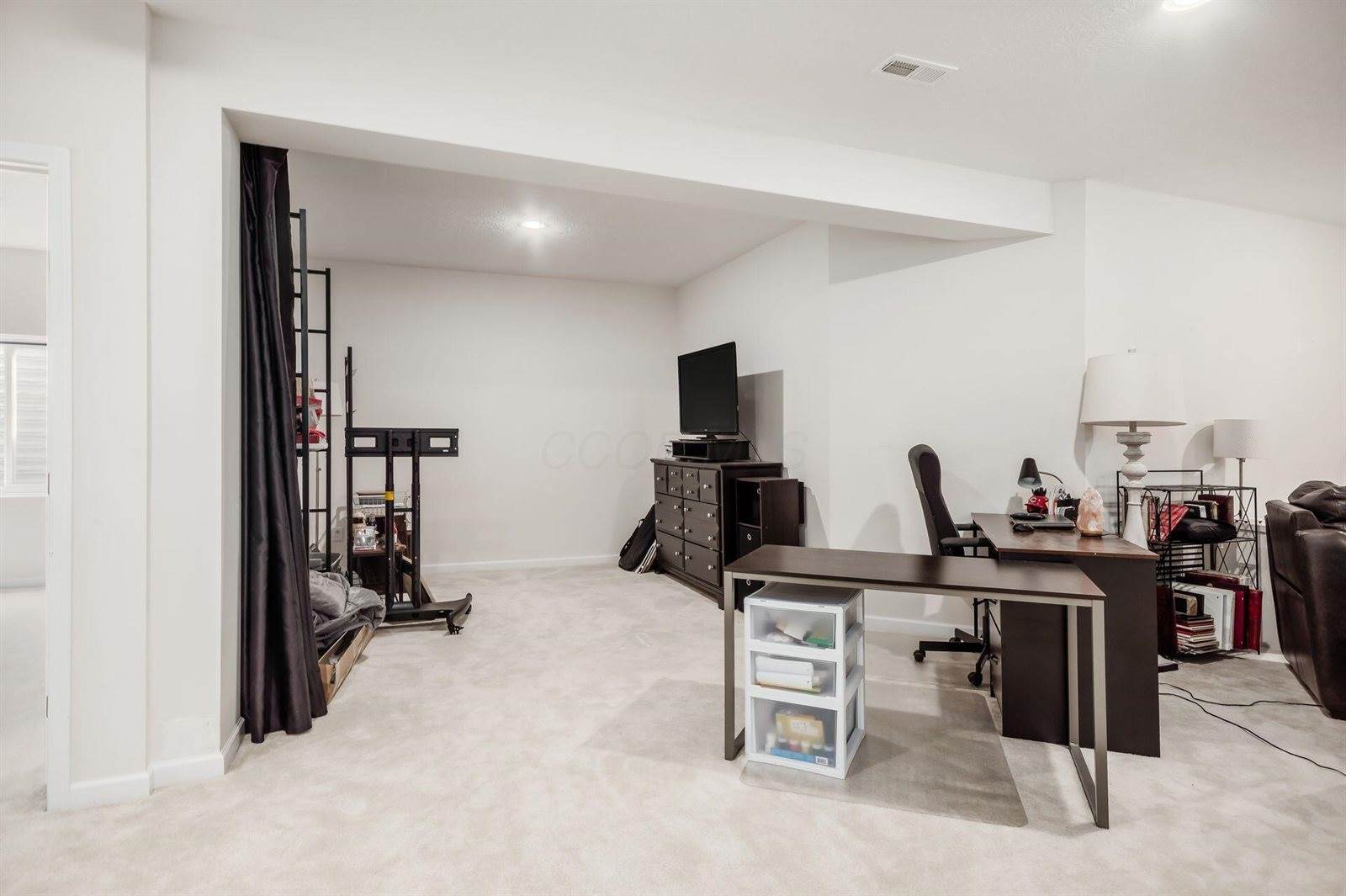 6727 Cat Singer Circle South, Hilliard, OH 43026