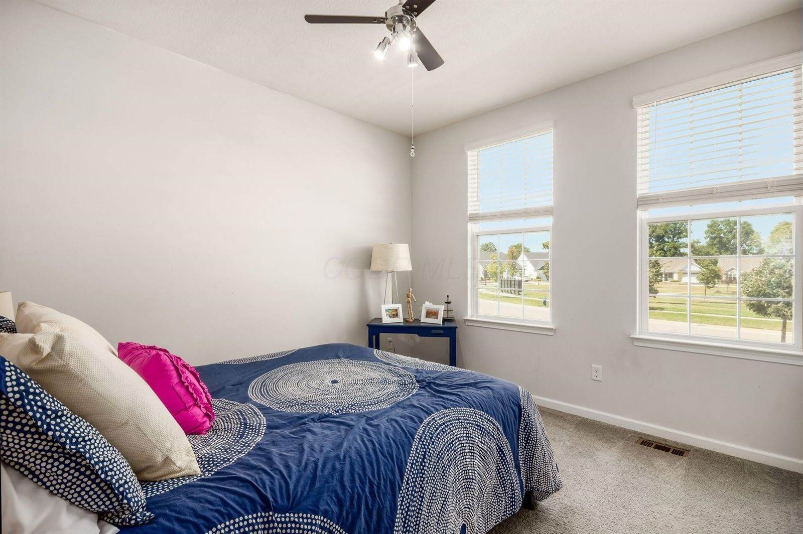 6727 Cat Singer Circle South, Hilliard, OH 43026