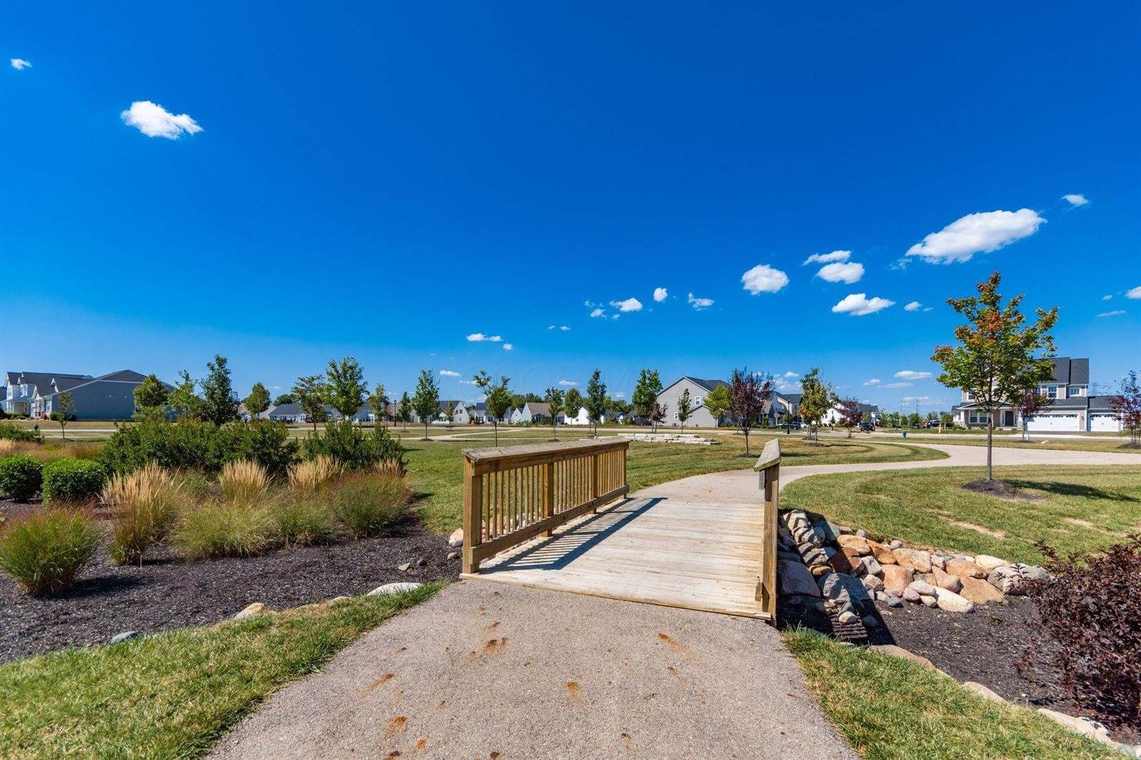 6727 Cat Singer Circle South, Hilliard, OH 43026