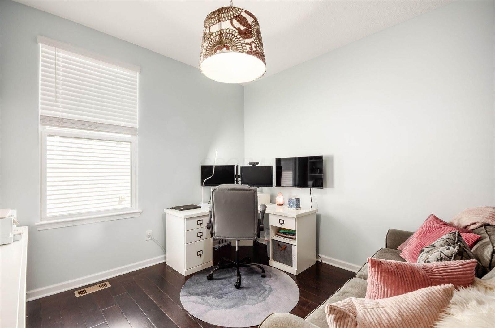 6727 Cat Singer Circle South, Hilliard, OH 43026