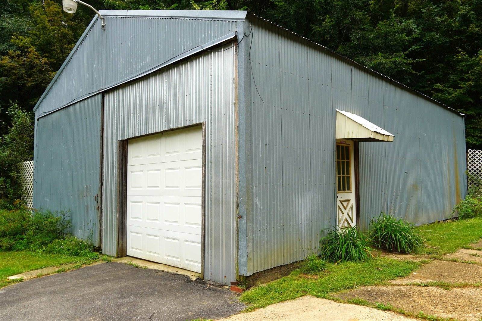 16597 County Hwy H, Marshall, WI 53581