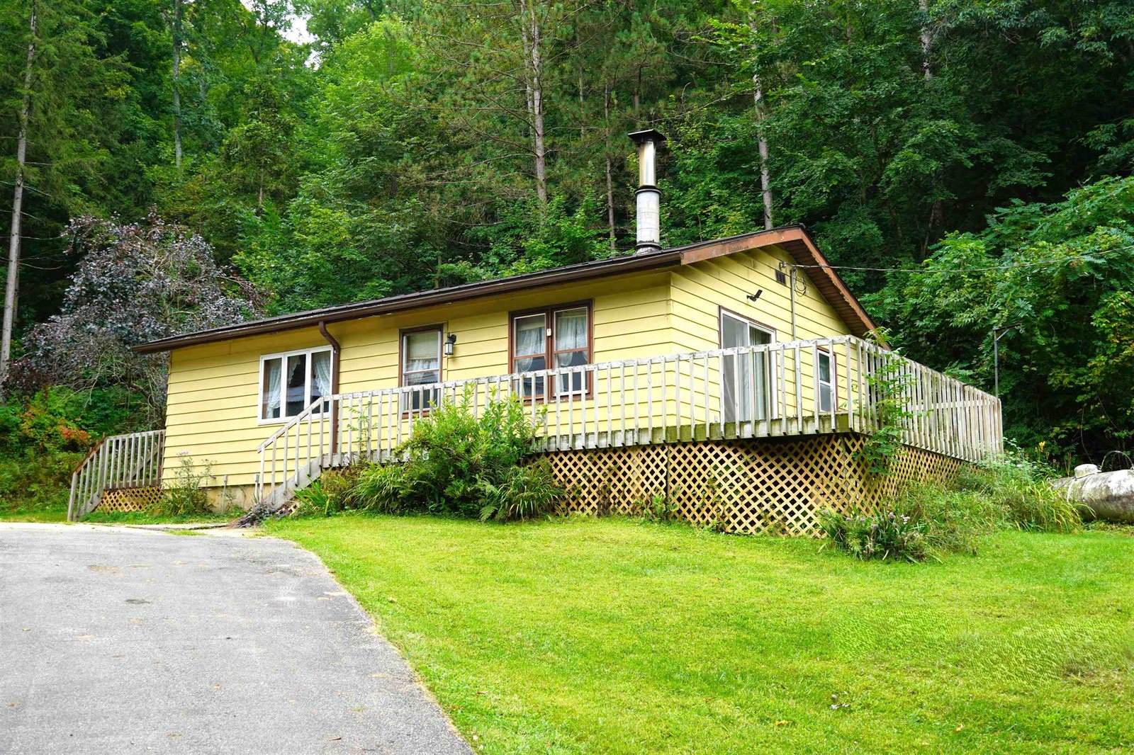 16597 County Hwy H, Marshall, WI 53581