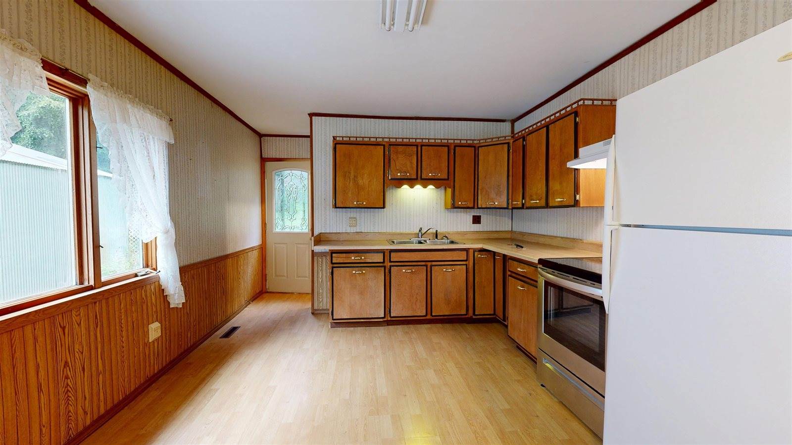 16597 County Hwy H, Marshall, WI 53581