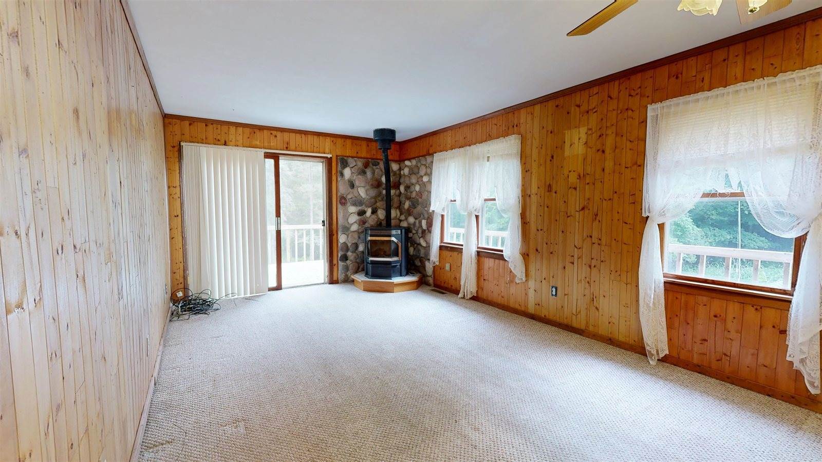 16597 County Hwy H, Marshall, WI 53581