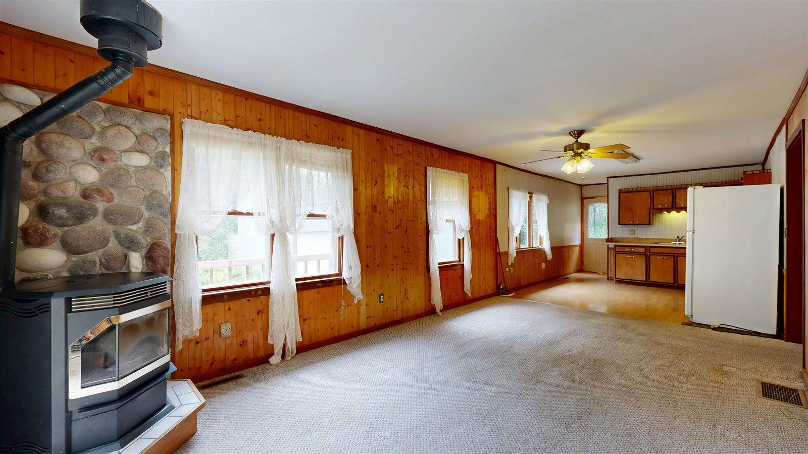 16597 County Hwy H, Marshall, WI 53581