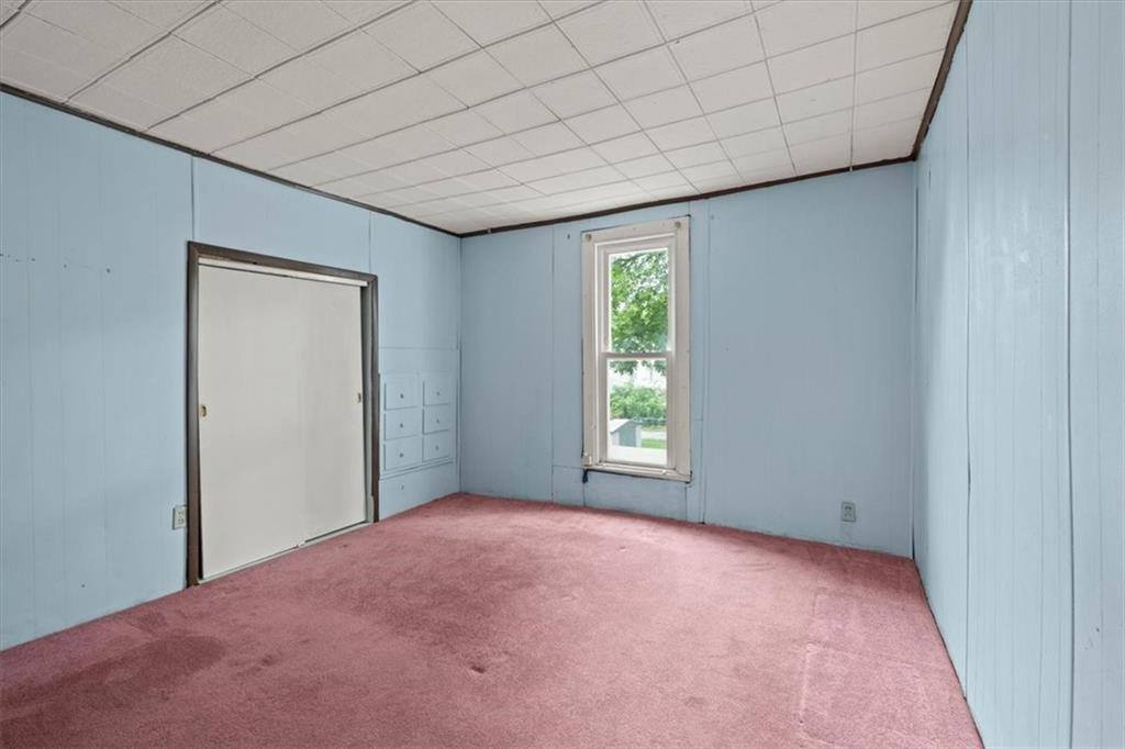 6010 Kenwood Avenue, Kansas City, MO 64110