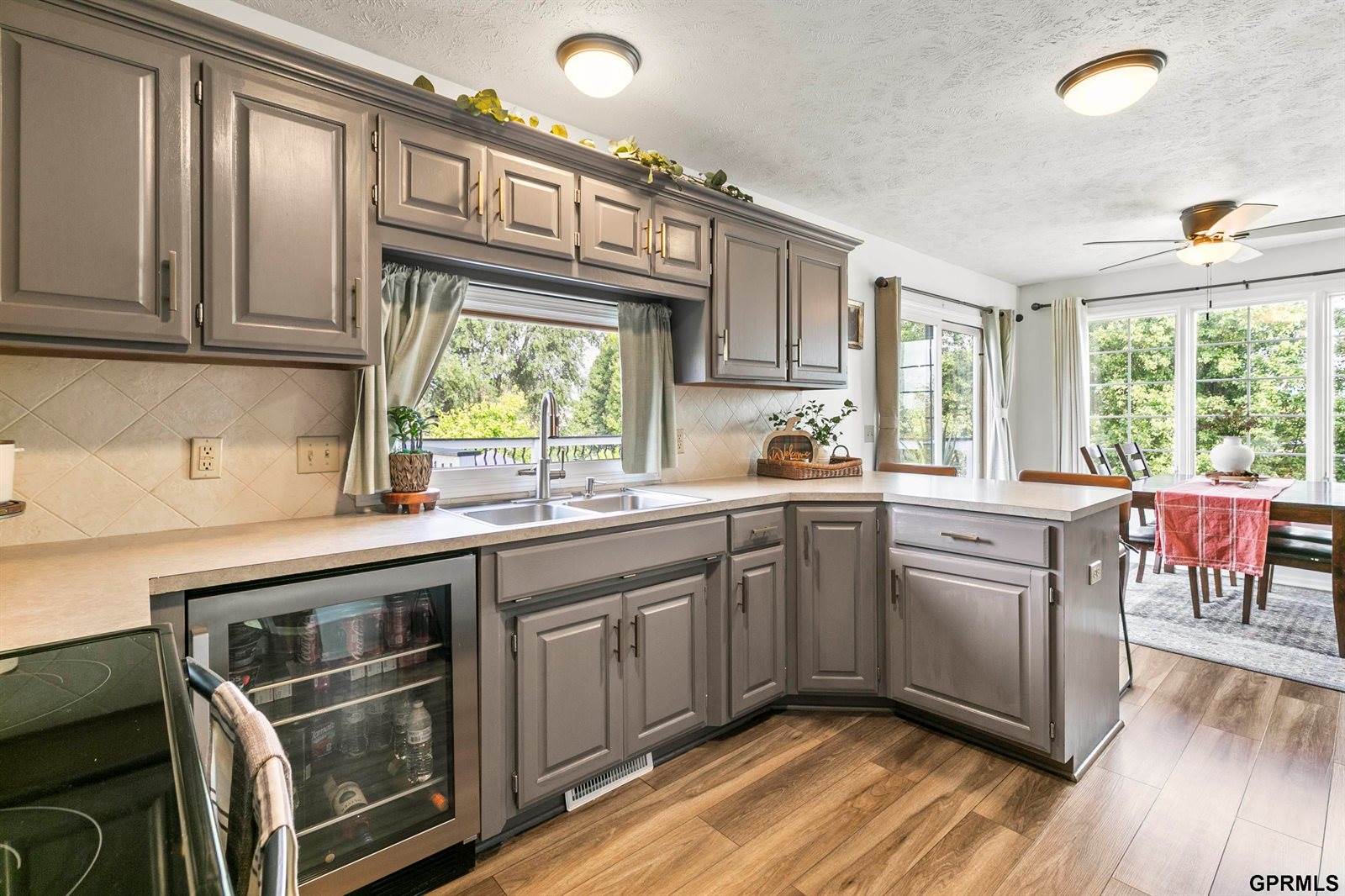 614 Eagle View Drive, Papillion, NE 68133