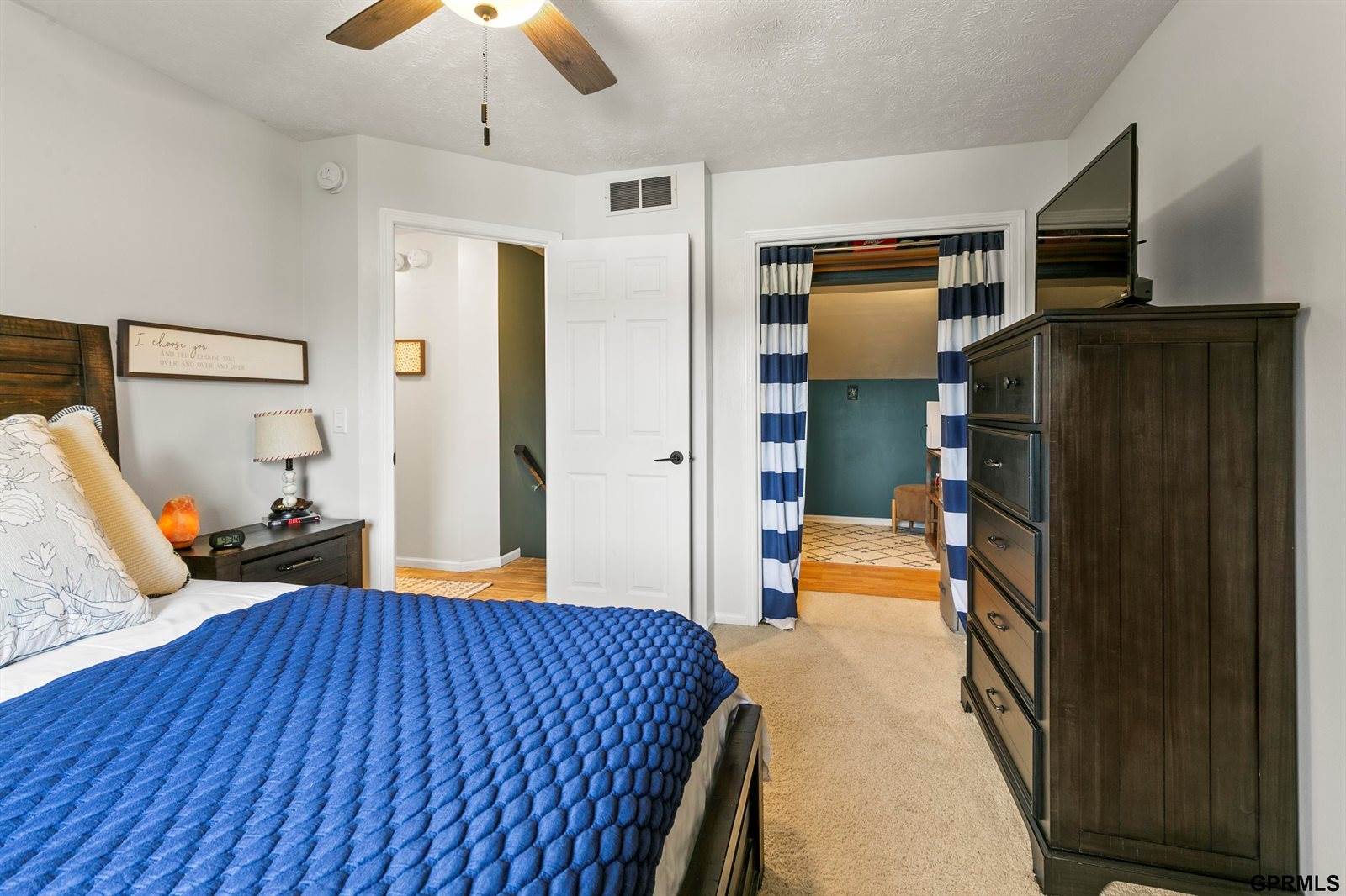 614 Eagle View Drive, Papillion, NE 68133