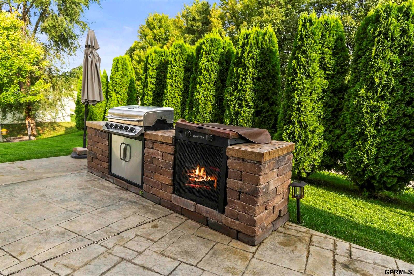 614 Eagle View Drive, Papillion, NE 68133